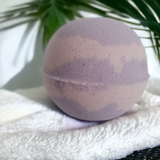 Love spell bath bomb